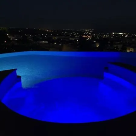 Διαμέρισμα Beau Views Seven *