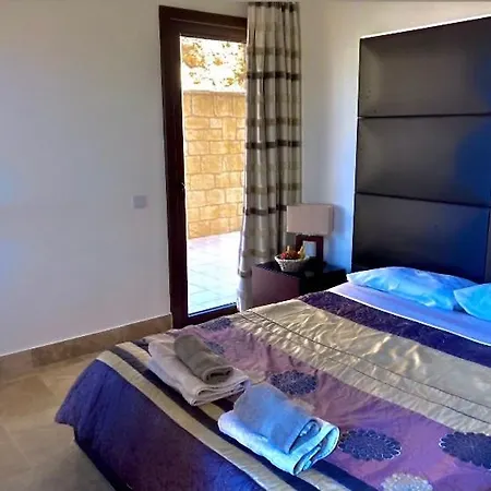 Beau Views Seven Апартаменты *