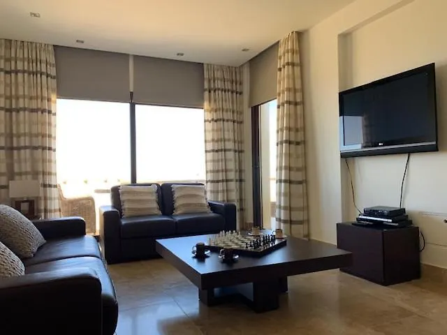 Beau Views Seven Appartement Peyia